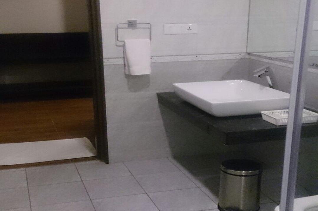 Hotel Aadrika 3*