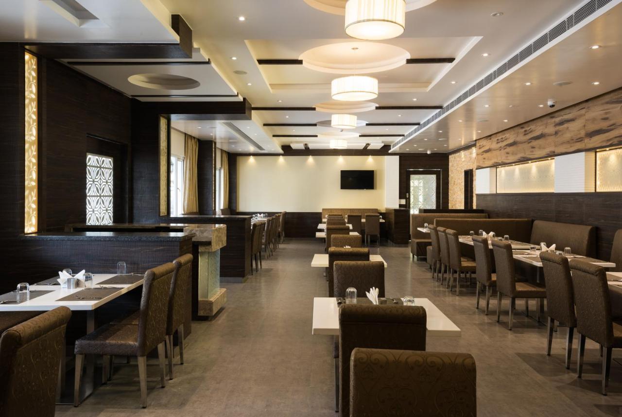 Aadrika Hotel 3*