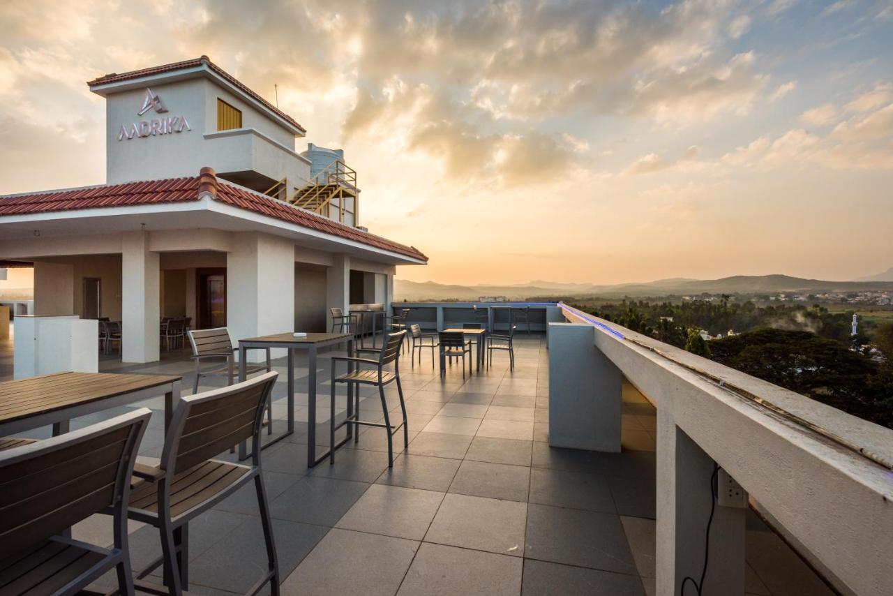 Hotel Aadrika 3*